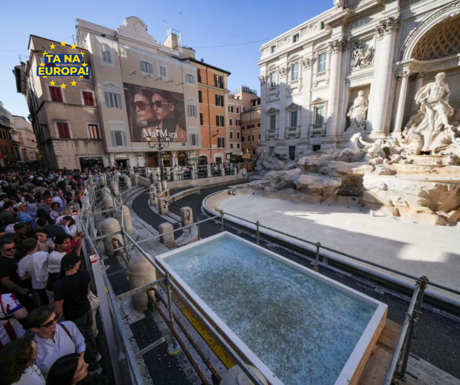 Obras na Fontana di Trevi Levam Turistas a Jogar Moedas em Piscina Alternativa; Entenda a Polêmica e as Reações